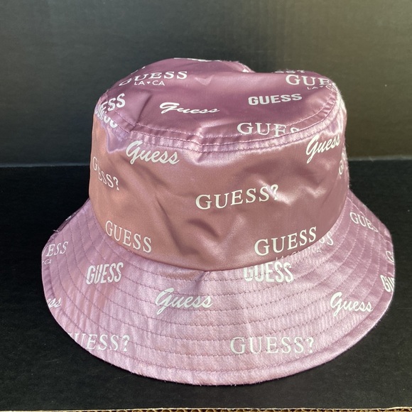New GUESS Women’s Logo Bucket Hat - Picture 1 of 4